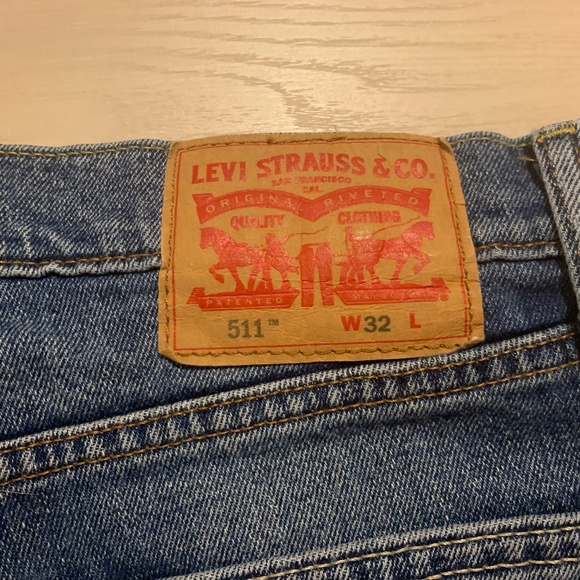 Levi’s Comfortable Denim Jean Shorts Jorts - Picture 2 of 6